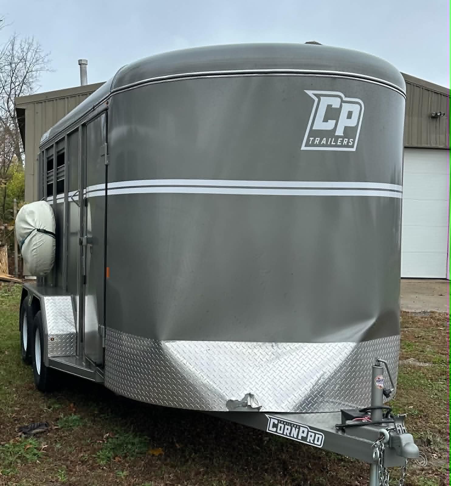 Horse trailer before thumbnail